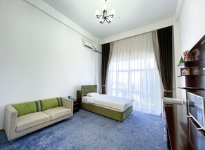 1 bedroom, WiFi, bed sheets - VIP Room 1 - Ussat Hotel (Ashgabat)