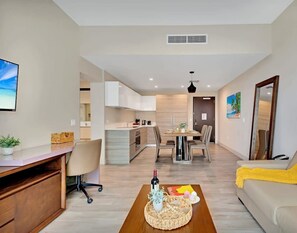 TV, offices - Cozy Apartment-Perfect Relax| Amazing Pool (Hollywood)