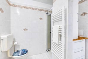 Standard House, 1 Bedroom, Microwave (France Apartment with Garden, Pool &) | Bathroom
