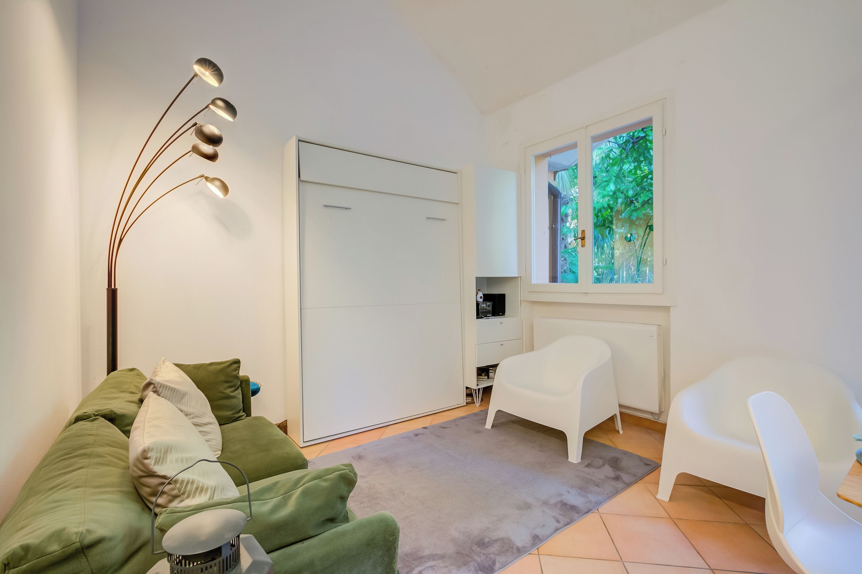 Nhà Tiêu chuẩn, nhiều phòng ngủ (France Apartment) | Khu phòng khách | TV màn hình phẳng 21-inch có truyền hình cáp, TV 