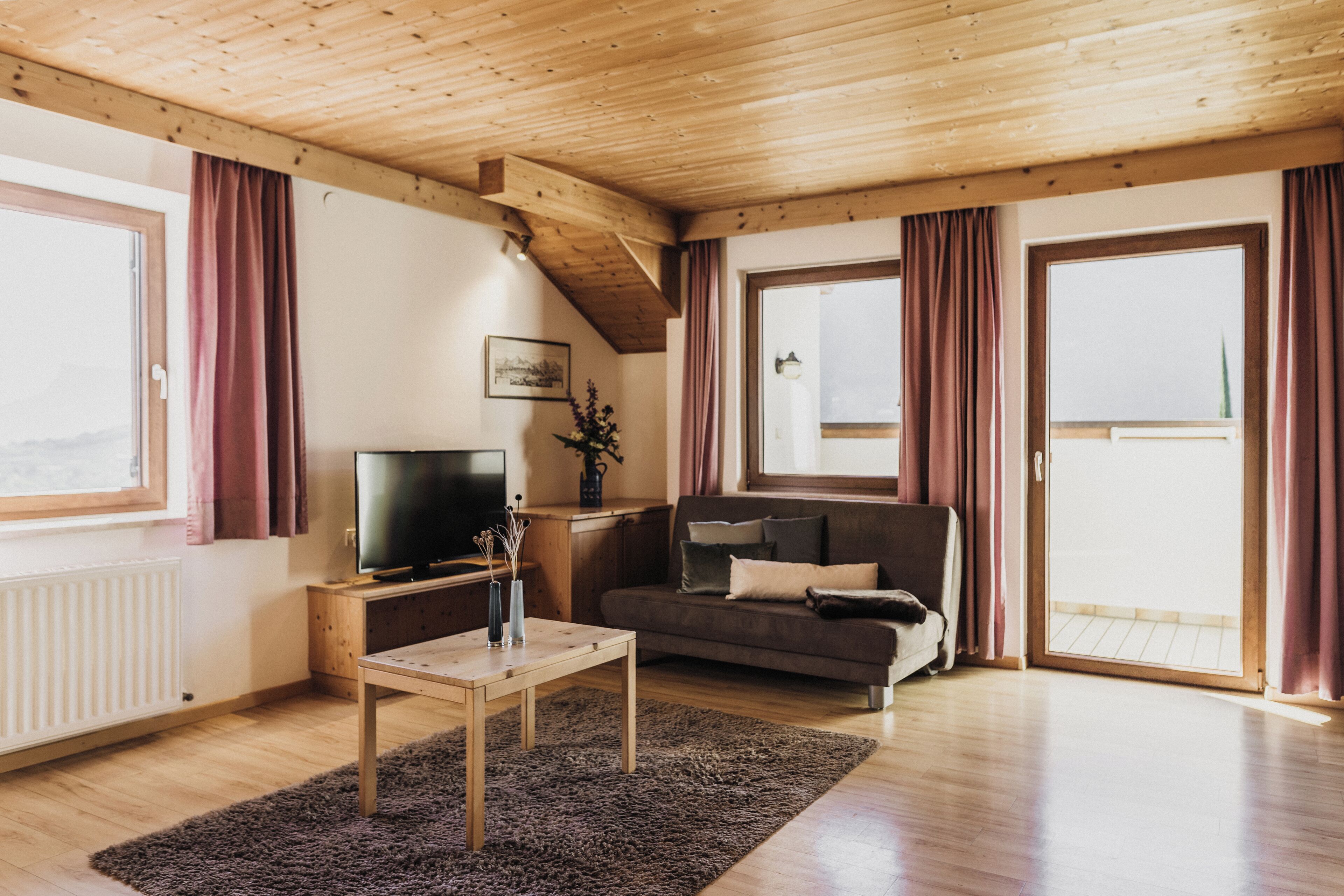 Kondominium Superior | Area keluarga | Televisi layar datar 43-inci dengan saluran TV satelit