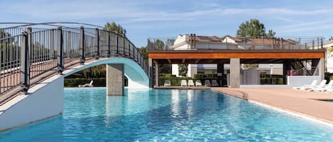 Piscine extérieure