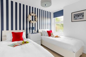 5 makuuhuonetta, silitysrauta/-lauta, ilmainen Wi-Fi, vuodevaatteet