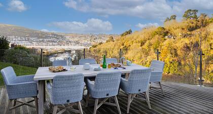 Homefield - Chic charm with unrivalled river views