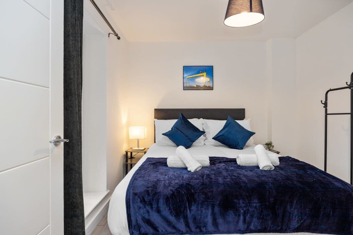 1 bedroom, iron/ironing board, WiFi, bed sheets