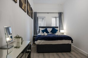 1 bedroom, iron/ironing board, WiFi, bed sheets - 1BR Apartment in Belfast East Village | City stay (Belfast)