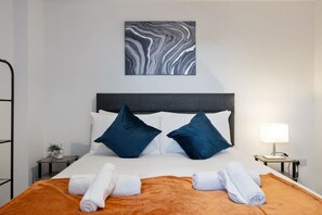 1 室のベッドルーム、アイロン / アイロン台、WiFi、ベッドシーツ