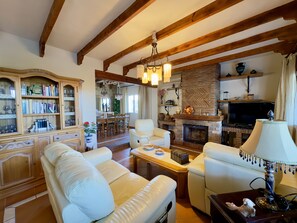 TV, fireplace, table tennis - Villa La Cuesta (Alhaurín el Grande)