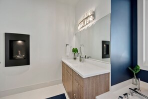 Hair dryer, towels - Book Today for a Holiday Stay! Luxury Ski-in, Ski-out Home with Hot Tub (Park City)