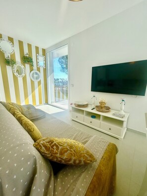 Villa, 4 Bedrooms, Smoking, Private Pool | Living room - Stunning Villa With Pool and Lagoon View (Rosolina)
