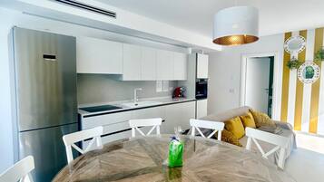 Villa, 4 Bedrooms, Smoking, Private Pool | Dining room