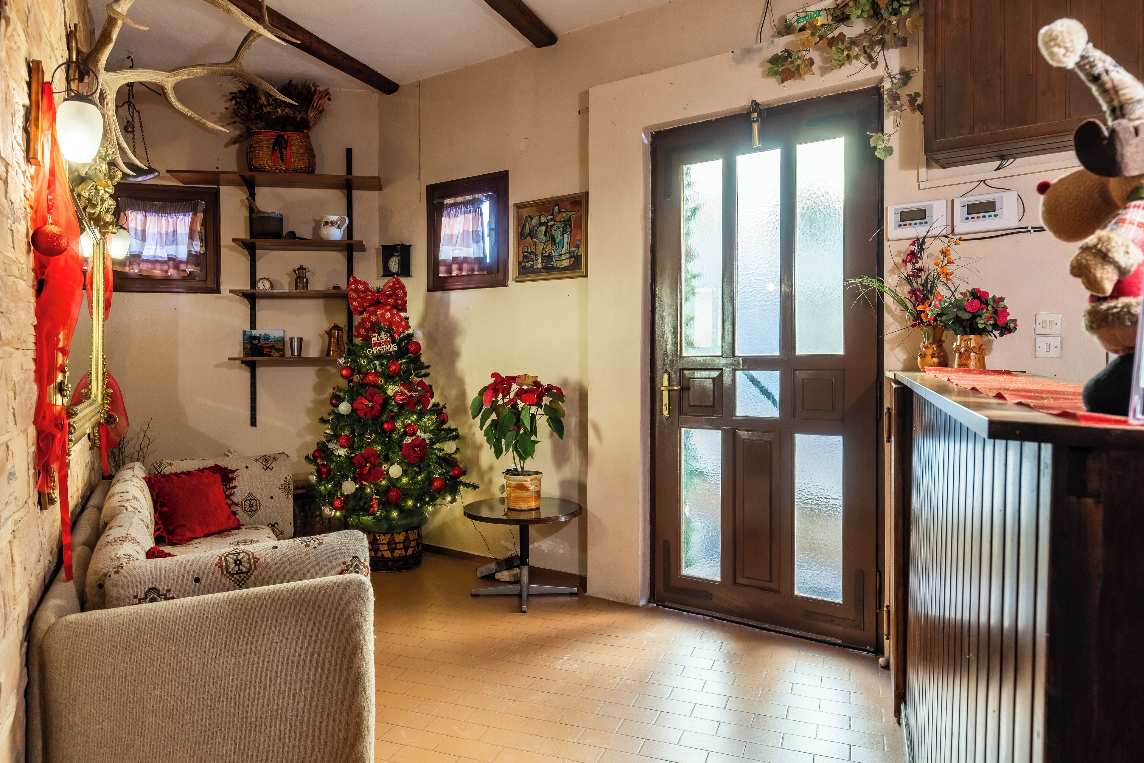 ฝ่ายต้อนรับ