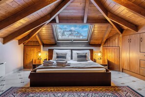 Suite Royal, chimenea | Cortinas opacas, wifi gratis, ropa de cama