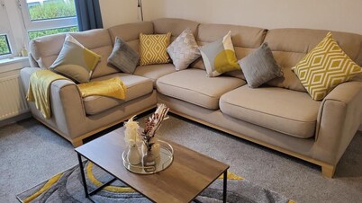 Charming 1-bed Apartment in Kilmacolm