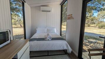 1 bedroom, WiFi, bed sheets, wheelchair access