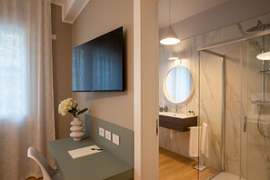 Double Room | Down comforters, minibar, desk, laptop workspace - Casa DP (Conegliano)