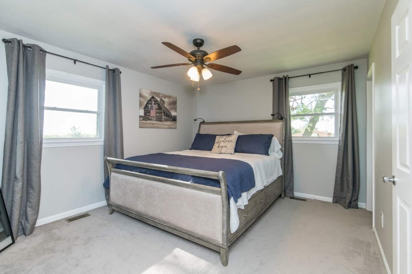 3 slaapkamers, een strijkplank/strijkijzer, gratis wifi, beddengoed