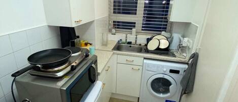 Departamento básico | Cocina privada