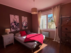4 chambres, accès au Wi-Fi (inclus)