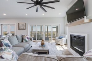 TV - 510 S. Bayshore Dr.- 4 Bedroom Waterfront home located in Broadkill Beach, with Spectacular Views! (Milton)