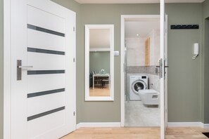 Shower, towels - Apartment Gdańsk With Balcony by Renters (Gdansk)