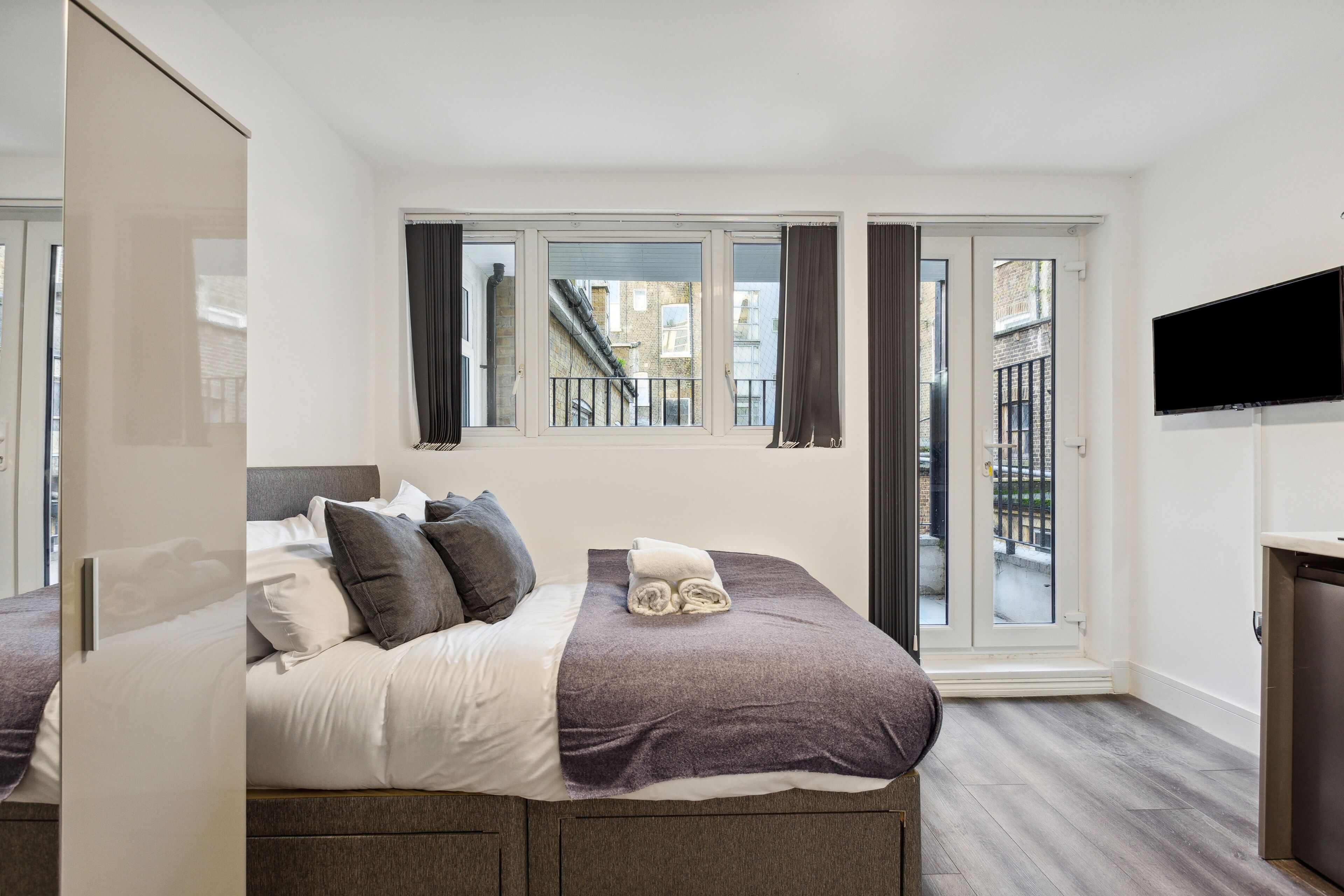 Studio, Balcony | Iron/ironing board, free WiFi, bed sheets