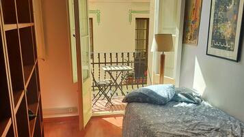 1 chambre, fer et planche Ă repasser, lit parapluie, Wi-Fi gratuit