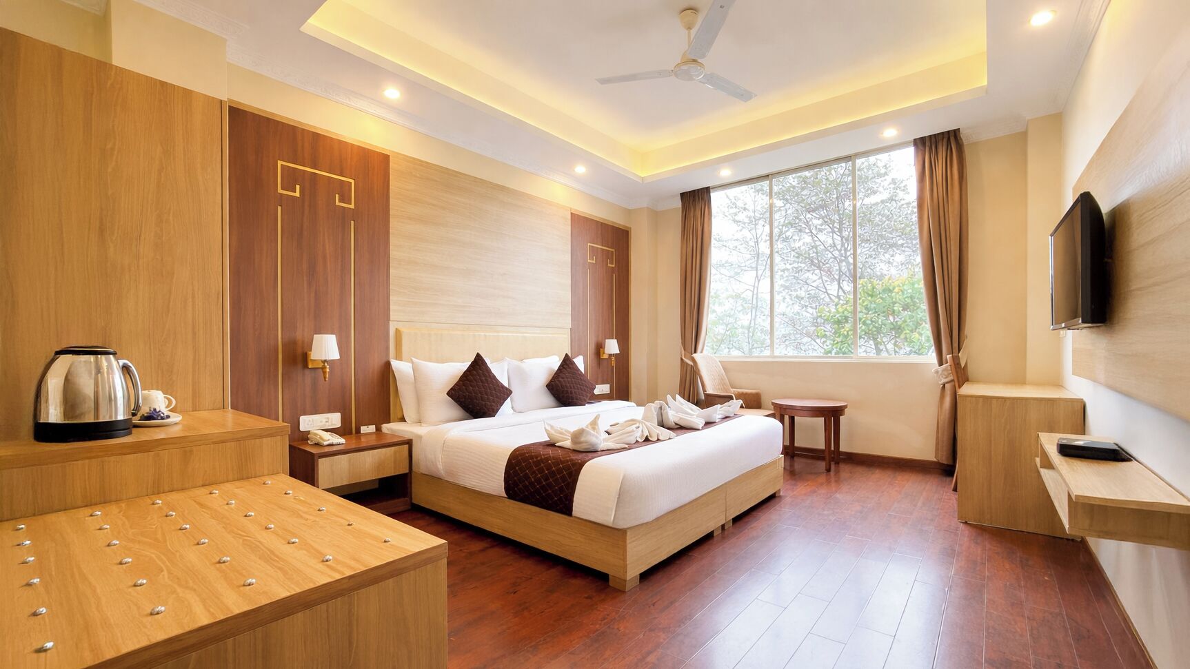 Premium Room | 1 bedroom, blackout drapes, soundproofing, free WiFi