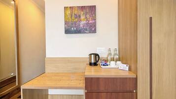 Deluxe Room | 1 bedroom, blackout curtains, soundproofing, free WiFi