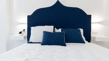 Classic-Zimmer | 1 Schlafzimmer, hochwertige Bettwaren, Daunenbettdecken, Schreibtisch