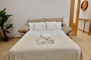 1 bedroom, iron/ironing board