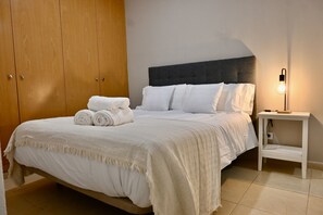 Tabla de planchar con plancha 