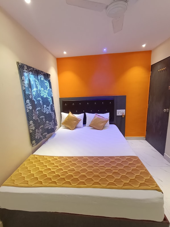 1 bedroom, soundproofing, free WiFi, bed sheets
