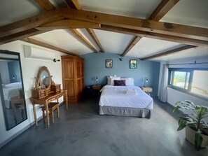 3 bedrooms, iron/ironing board, travel crib, free WiFi