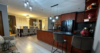 Acuvea In - Modern and electricity backed up 3bedroom & 2 full bathroom house.