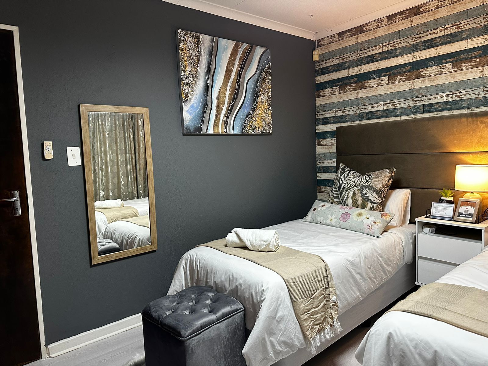 3 quartos, berço de viagem, Wi-Fi, roupa de cama