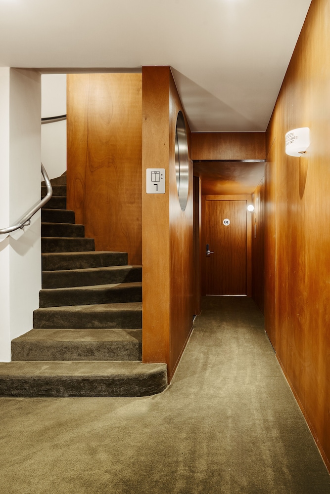 Edgar Suites - Marais Bouchardon by null