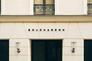 Exterior - Edgar Suites Bouchardon (Paris)