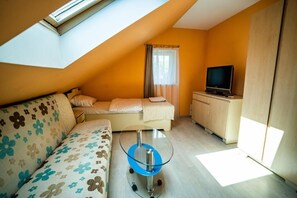 Economy-Zweibettzimmer | Bügeleisen/Bügelbrett, kostenloses WLAN