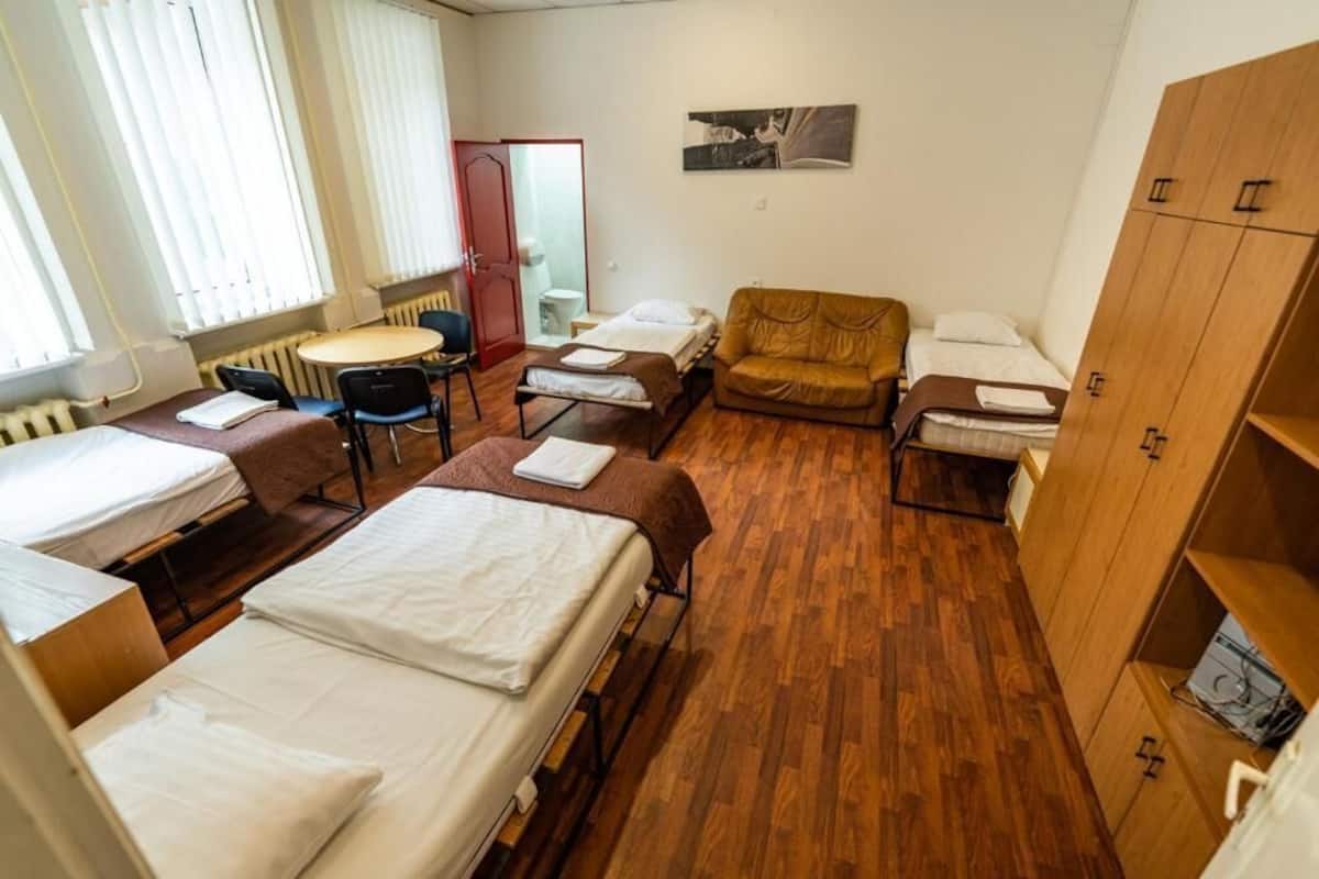 Quadruple Room | Iron/ironing board (on request), WiFi (free)