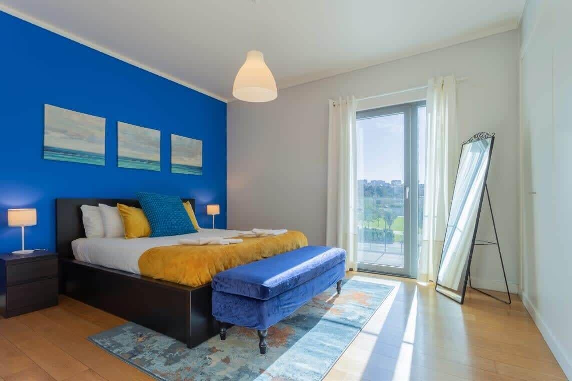 2 Schlafzimmer, Schreibtisch, Bügeleisen/Bügelbrett, WLAN
