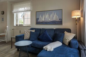 TV, DVD player, stereo - Entspannung Zwischen Dorfteich & Dünen in Idyllischer Lage (Wenningstedt-Braderup (Sylt))