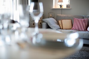 TV, stereo - Zwischen Dorfteich & Dünen - Ein Traumhaftes Landhaus im Friesenstil (Wenningstedt-Braderup (Sylt))