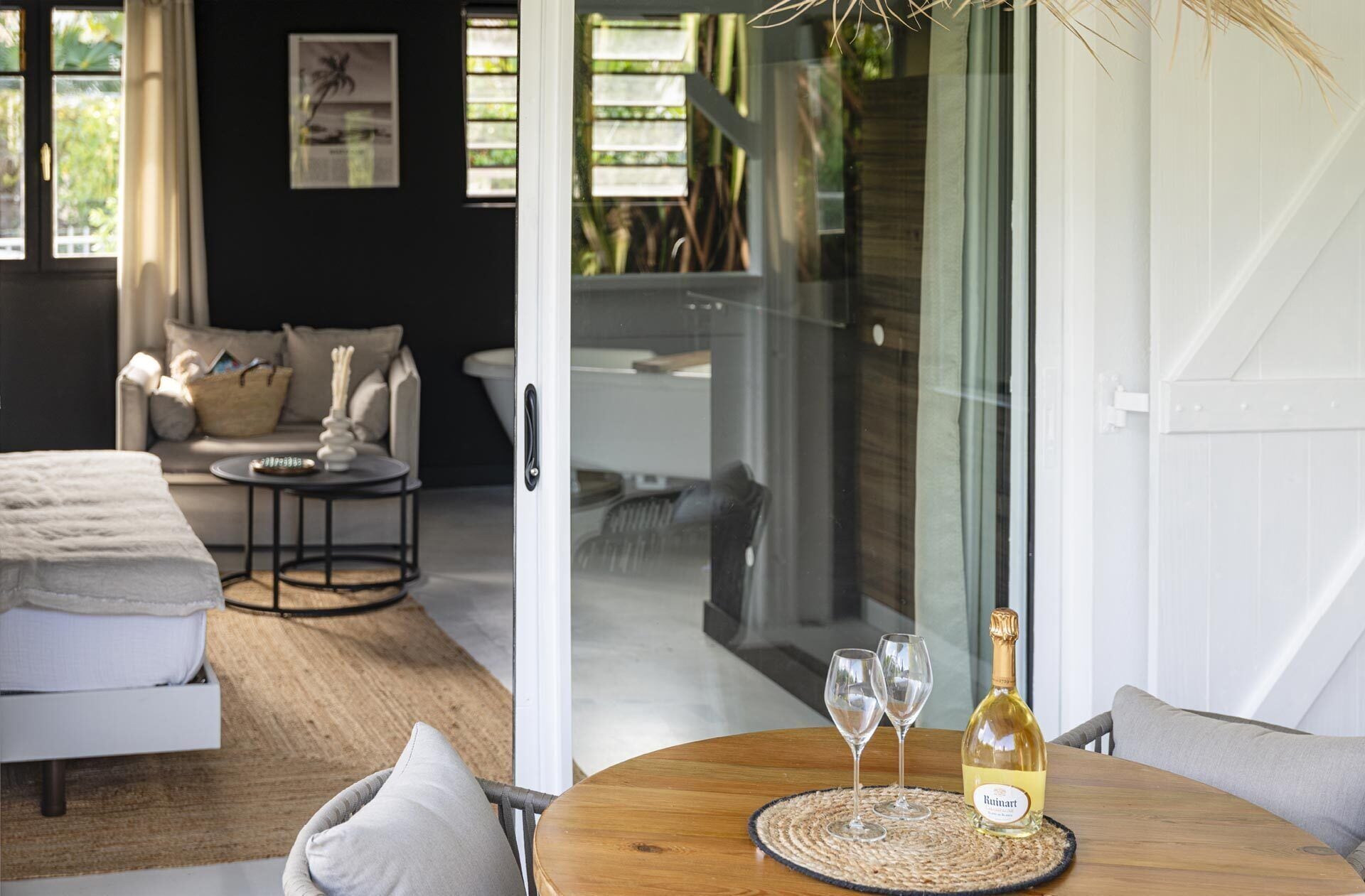 Suite Deluxe, salle de bains attenante, vue jardin (Jacuzzi Privatif) | Terrasse/Patio