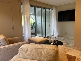 Suite Deluxe, baño privado, vistas a la piscina (Terrasse) | Salón