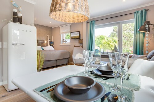 Modern eingerichtetes 1-Raum Appartement "Pure Nordic" im Herzen Wenningstedts.