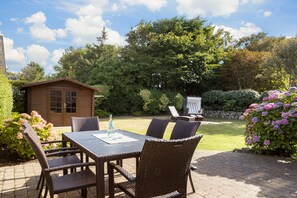 Outdoor dining - Ein Traum von Raum. Auf Über 145m² Nutzfläche Erwartet Sie Sehr Viel Raum (Wenningstedt-Braderup (Sylt))