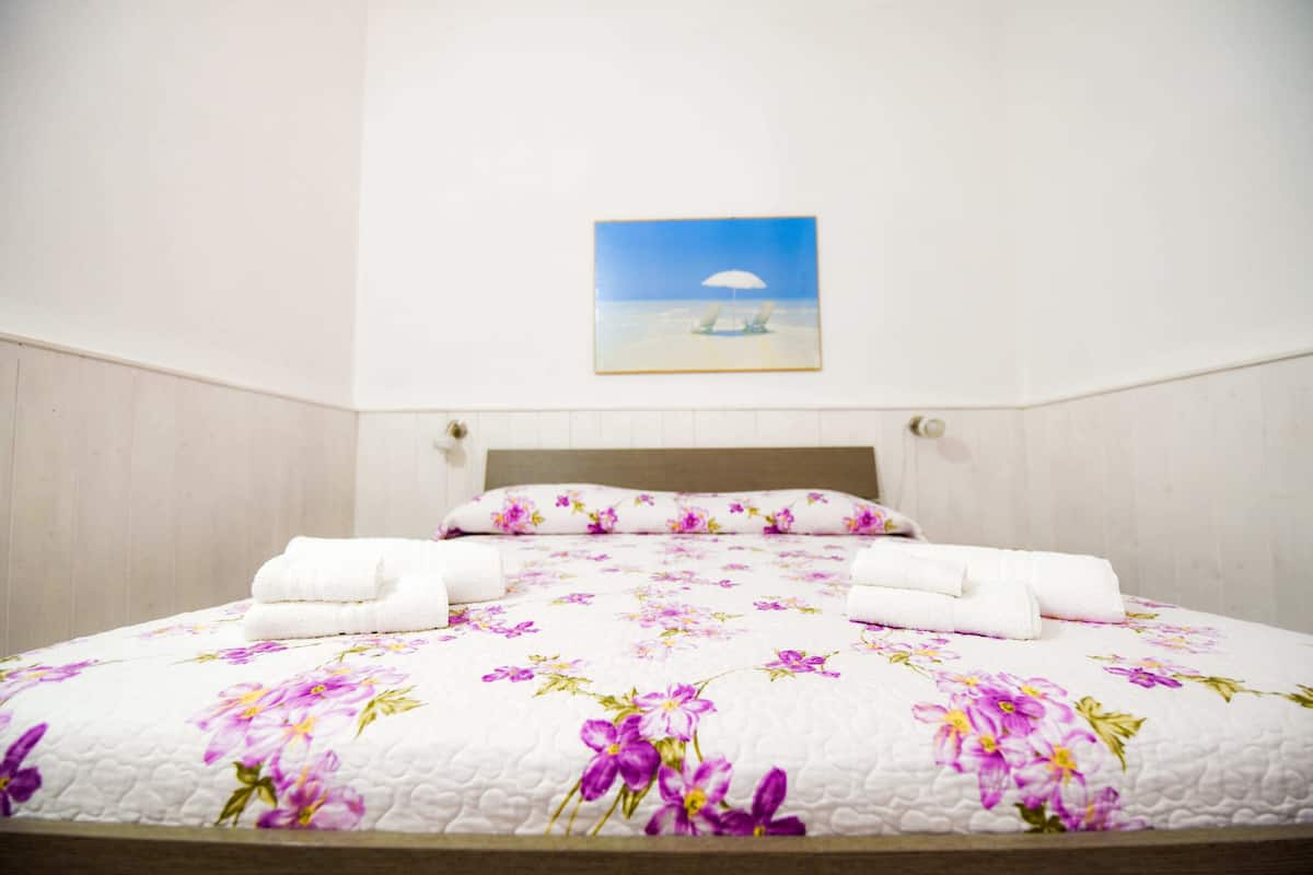 1 habitación, wifi gratis y ropa de cama