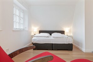 2 bedrooms, iron/ironing board, free WiFi, bed sheets - Strand- und Dorfteichnahe Lage. Viel Platz. Eigener Garten. Feine Ausstattung (Wenningstedt-Braderup (Sylt))