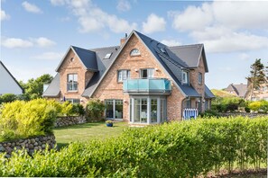 Exterior - Strand- und Dorfteichnahe Lage. Viel Platz. Eigener Garten. Feine Ausstattung (Wenningstedt-Braderup (Sylt))